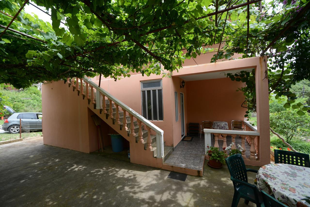 President Holiday Home Utjeha Esterno foto